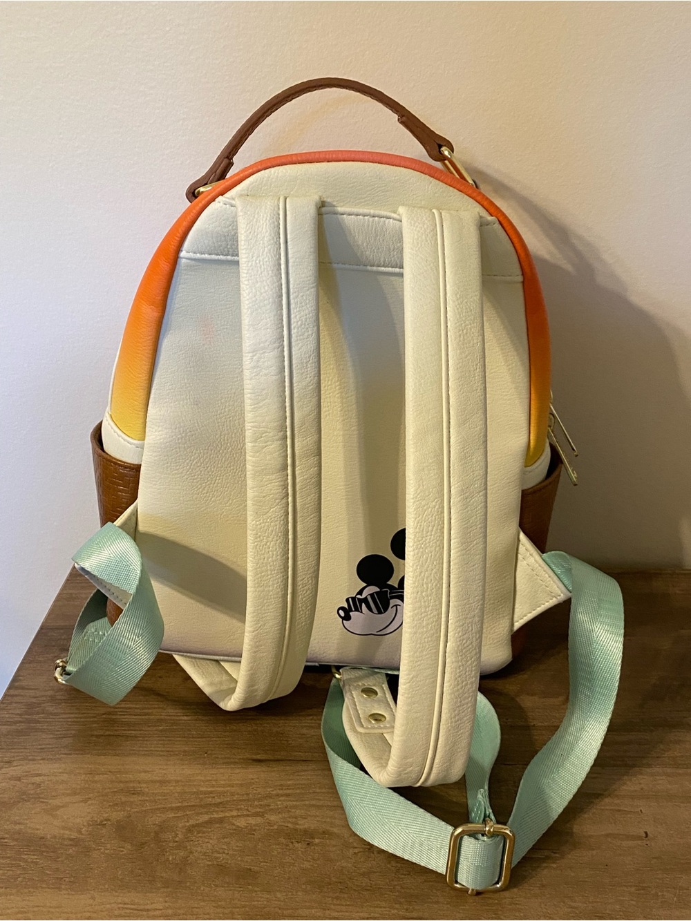 Disney Parks Mickey & Minnie Summer At The Beach Loungefly Minni Backpack - Picture 8 of 15
